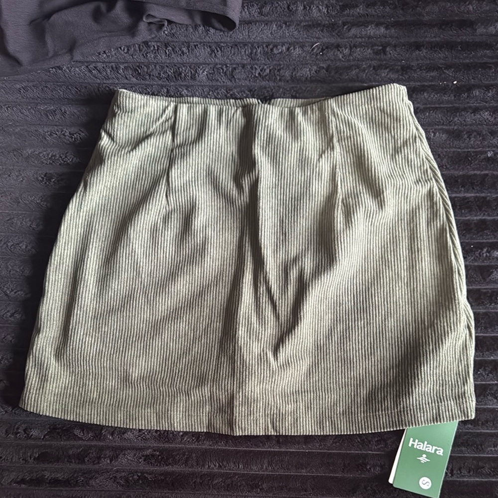 HALARA Green A-Line Mini Skirt for Casual Wear